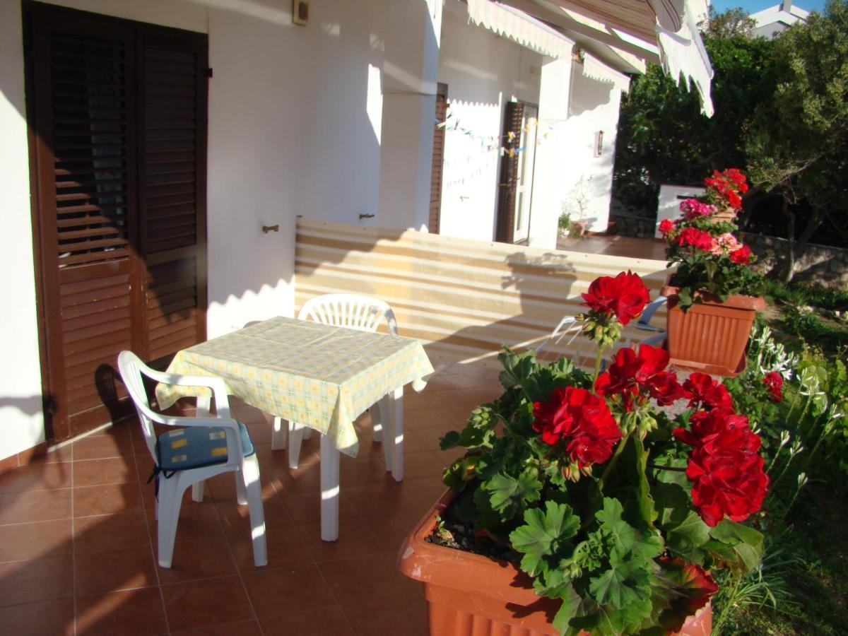 Apartments And Rooms With Parking Space Pag - 13060 Pag Town Buitenkant foto
