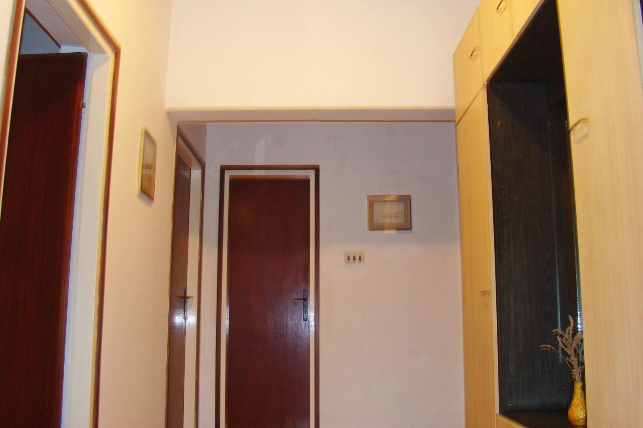 Apartments And Rooms With Parking Space Pag - 13060 Pag Town Buitenkant foto